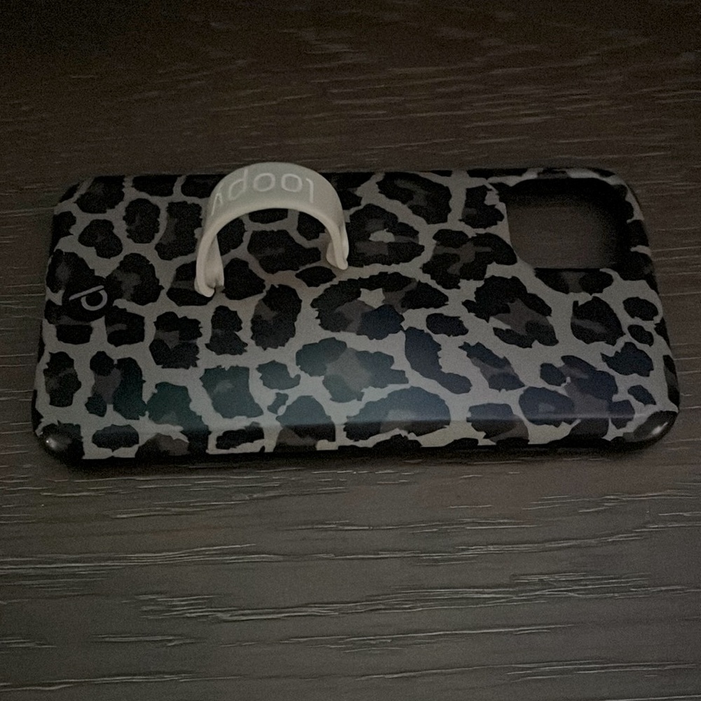 Loopy case for iPhone 11 leopard print